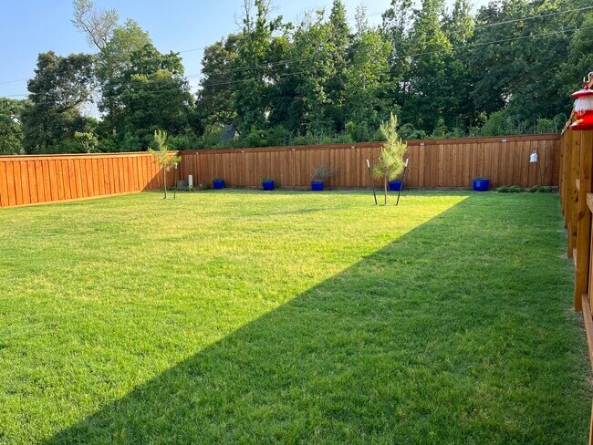 Building Photo - 4594 Silver Moon Dr