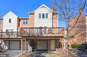 Building Photo - 16 Rockcrest Cir