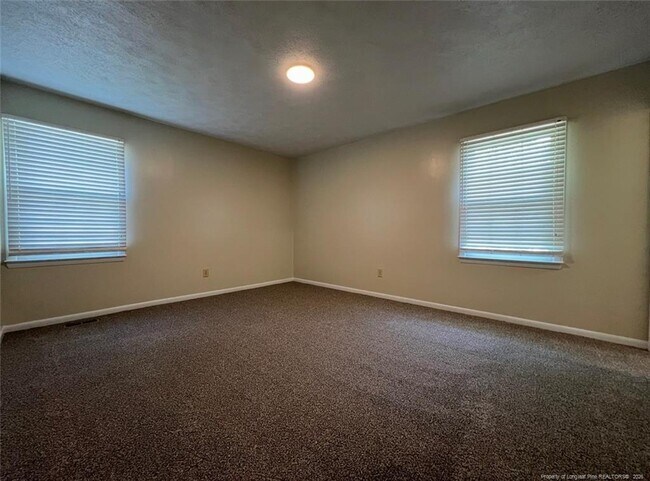 Building Photo - 1319 Levy Dr