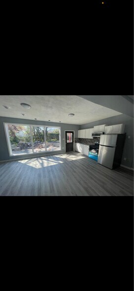 Building Photo - 2338 Pennsylvania St