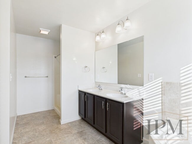 Building Photo - Coming Soon - Spacious 2 Bedroom, 2.5 Bath...
