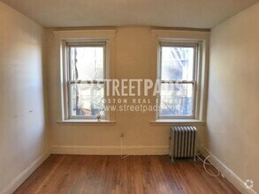 Building Photo - bedroom in Boston MA 02215