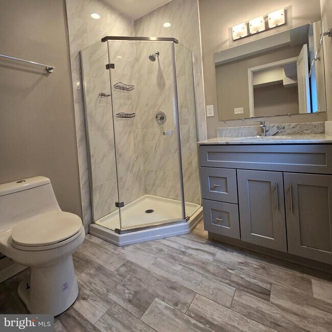 Building Photo - 4309 Main St