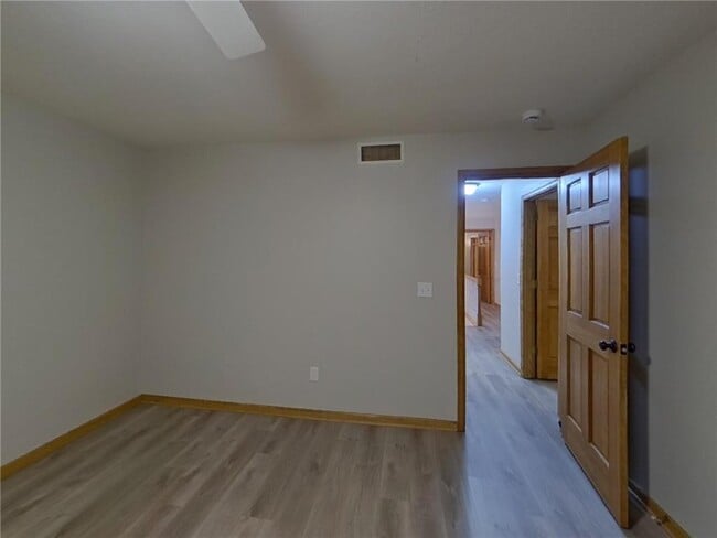 Building Photo - 16740 N Manor Rd