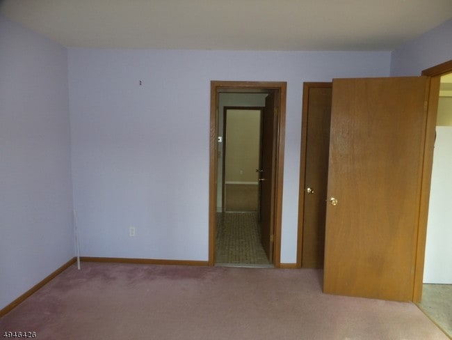 Building Photo - 405 Mohegan Cir