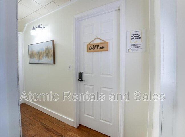 Building Photo - 714 E Jefferson St