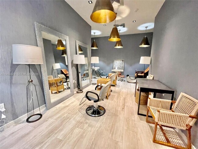 Building Photo - 2900 NE 7th Ave