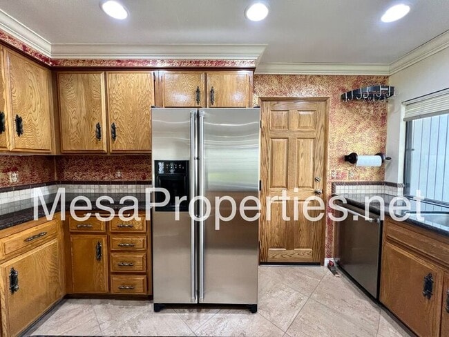 Building Photo - 5193 Steamboat Dr