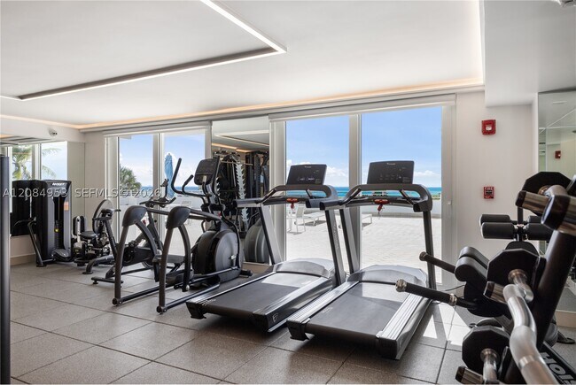 Building Photo - 345 Ocean 607