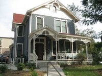 Building Photo - $5,300 | 8 Bedroom, 2 Bathroom Single Fami...