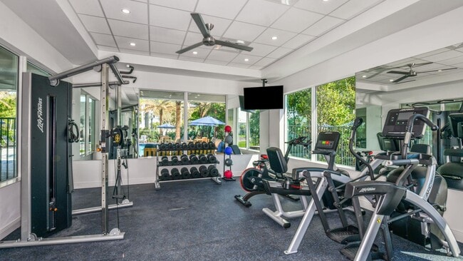 Building Photo - 563 Parsons Way