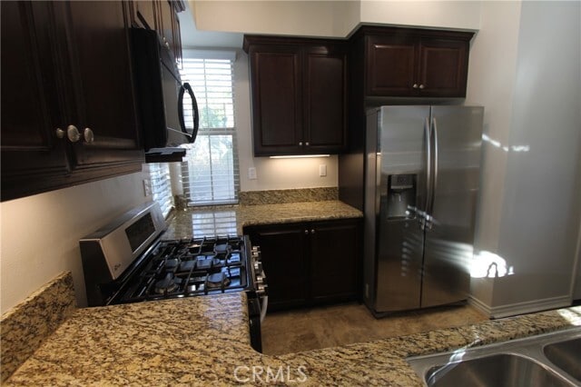 Building Photo - 21 Quartet