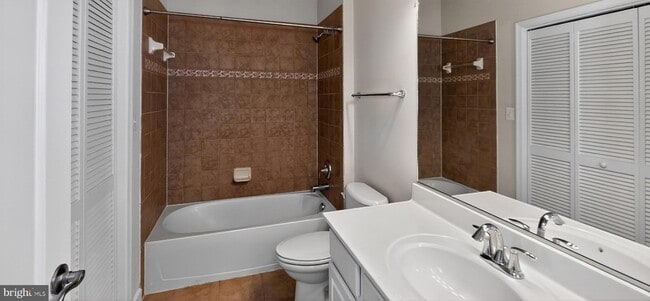 Building Photo - 11601 Leesborough Cir