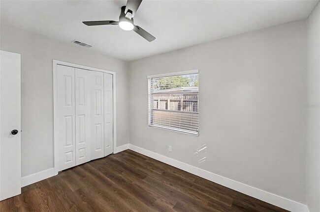 Building Photo - 2169 Dell Ave