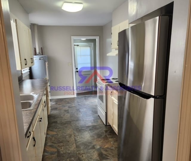 Building Photo - Cute, 3 Bedroom Eastlake Home