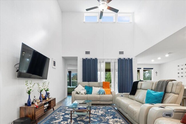 Building Photo - 209 Terra Mnr Trl