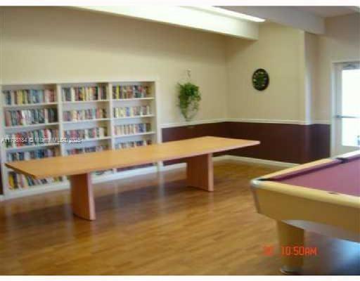 Building Photo - 3475 N Country Club Dr
