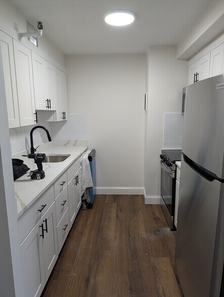 Primary Photo - 152 Bowdoin St