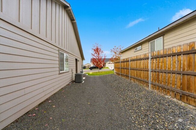 Building Photo - 3613 Ibis Ln