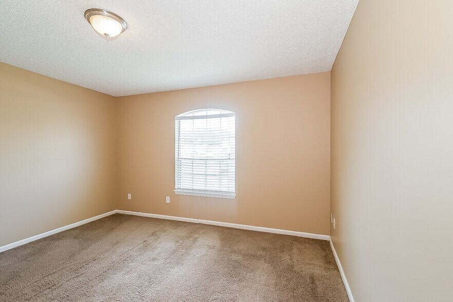 Building Photo - 1786 Sheraton Lakes Cir