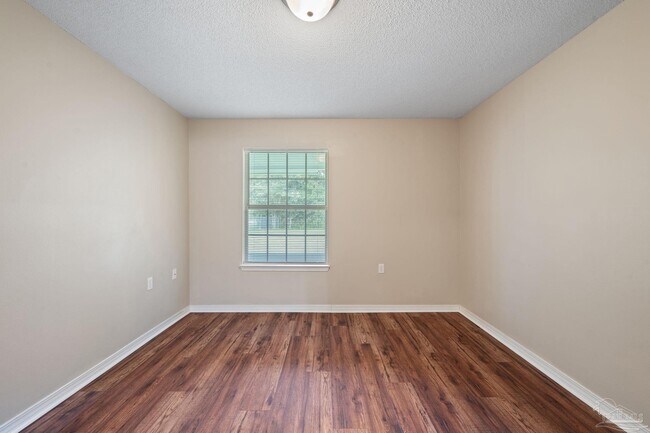 Building Photo - 9771 Cobblebrook Dr