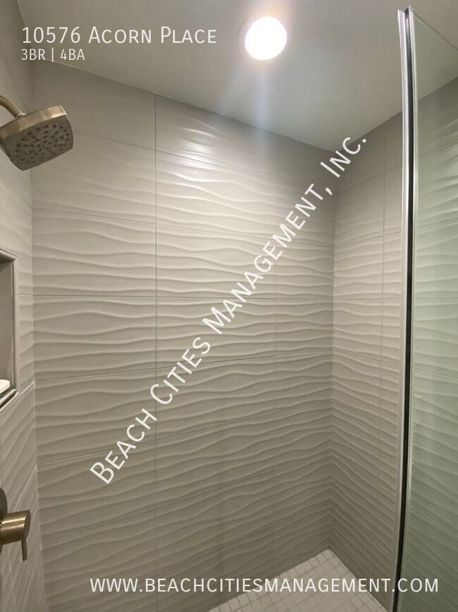 Building Photo - 10576 Acorn Pl