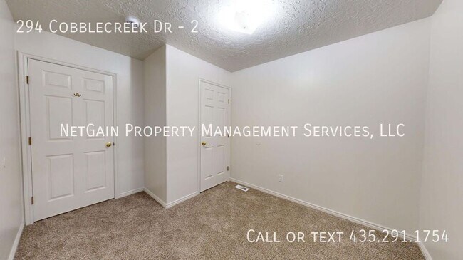 Building Photo - 294 E Cobblecreek Dr