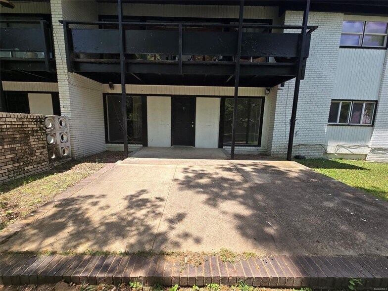 Building Photo - 3709 Wesley Dr