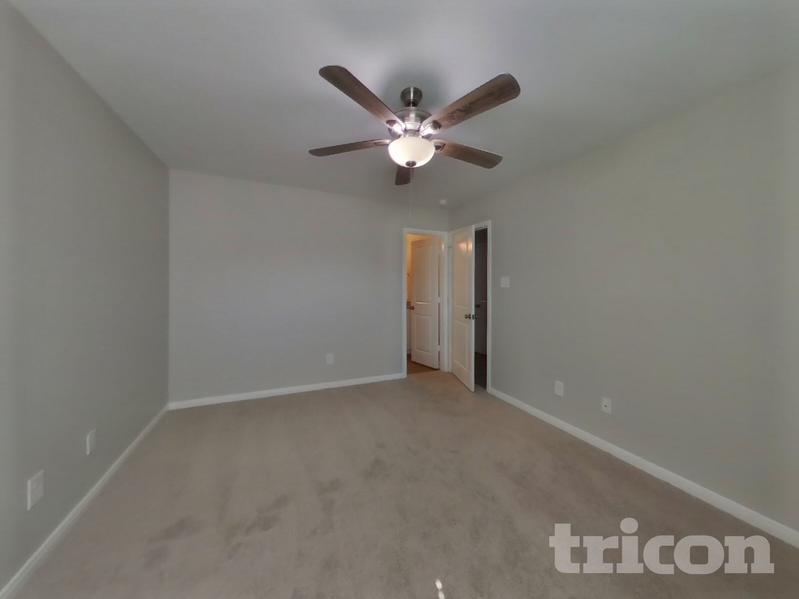 Building Photo - 15680 Del Norte Dr