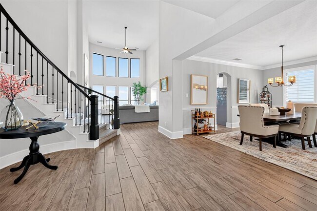 Building Photo - 2518 Sunset Vista Cir