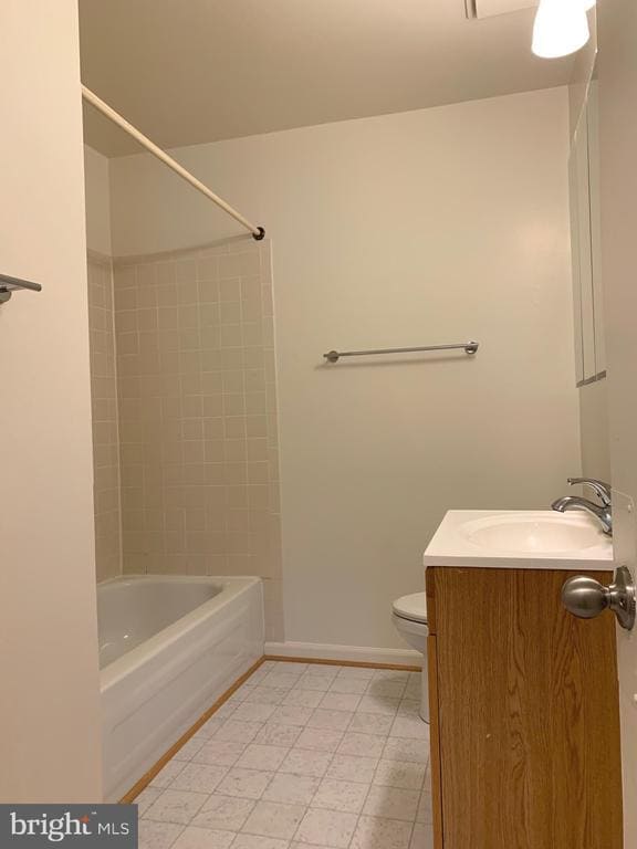 Building Photo - 1815 Meadow Dr