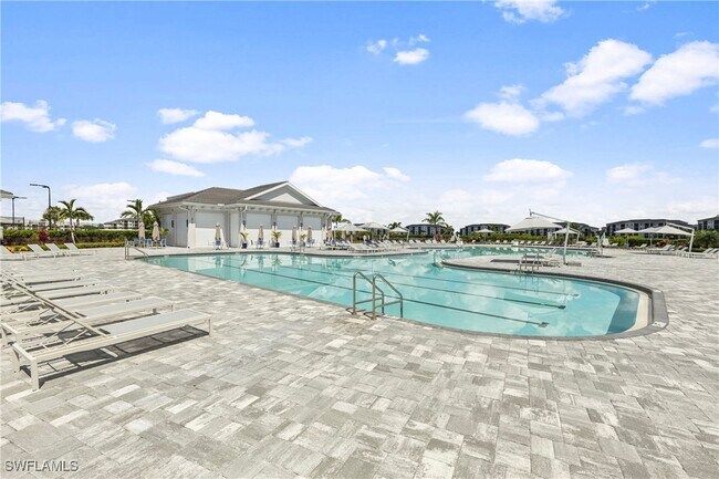 Building Photo - 5651 Double Eagle Cir