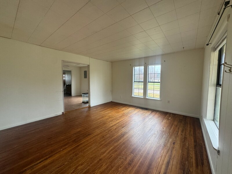 Building Photo - 11991 S Edmondson Rd