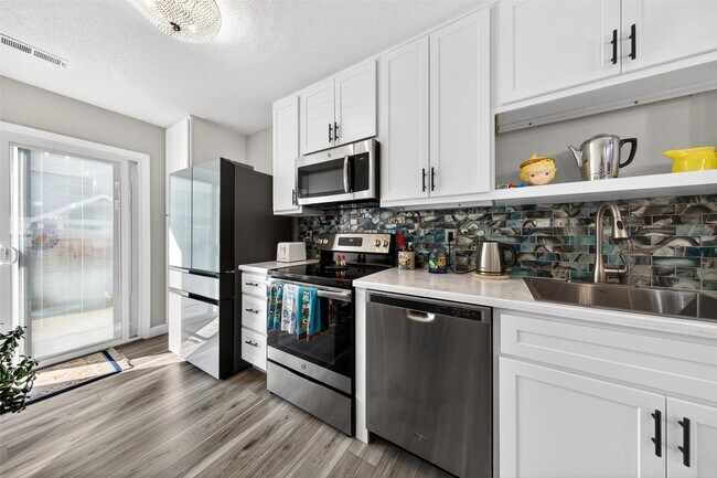 Building Photo - 1321 Forest Creek Dr.