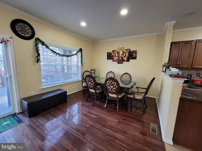 Building Photo - 510 Clearview Dr