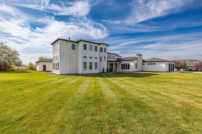 Building Photo - 12401 Rivendell Ct