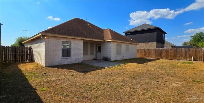 Building Photo - 12 Magdalena St