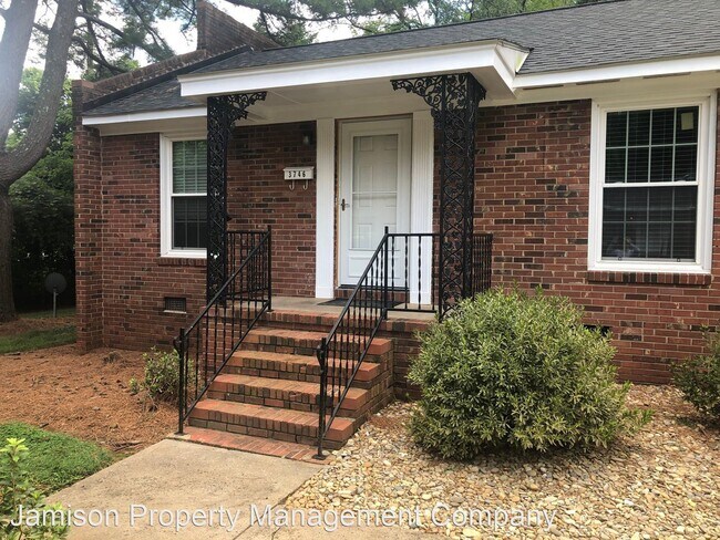 Primary Photo - 2 br, 1 bath House - 3746 Dresden Dr E