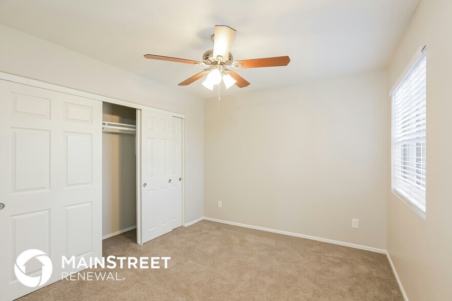 Building Photo - 11367 W Yavapai St
