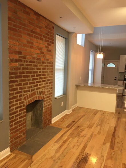 Expose brick - 296 Kelton Ave