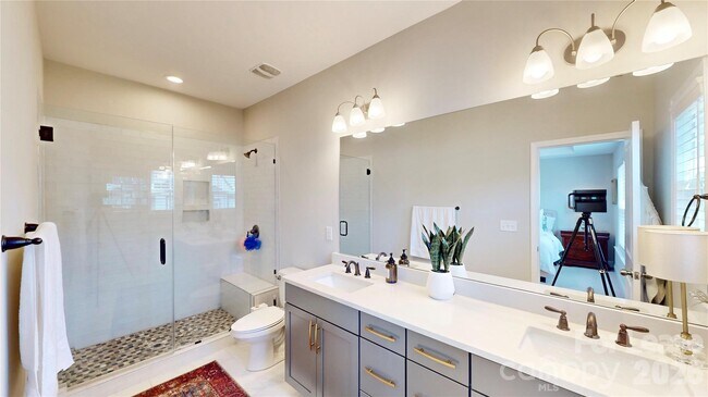 Building Photo - 421 Grey Reagan Trail