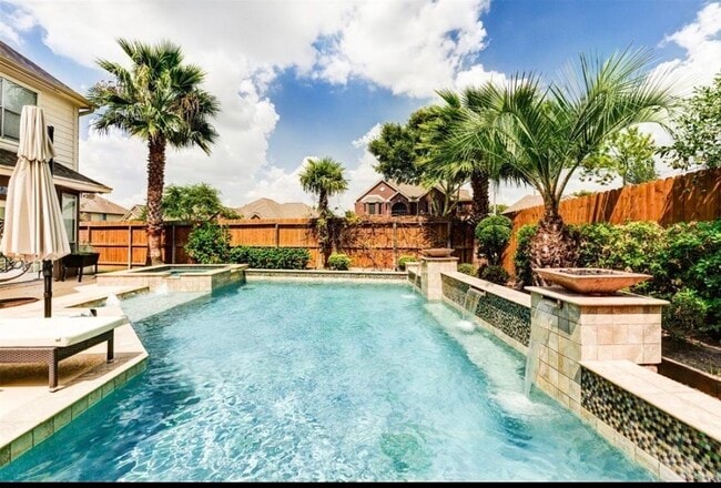 Building Photo - 2107 Pitching Wedge Ct