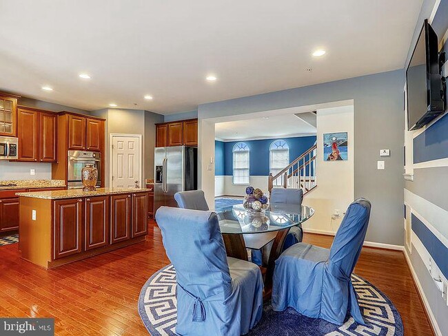 Building Photo - 2834 Admiral Ridge Rd