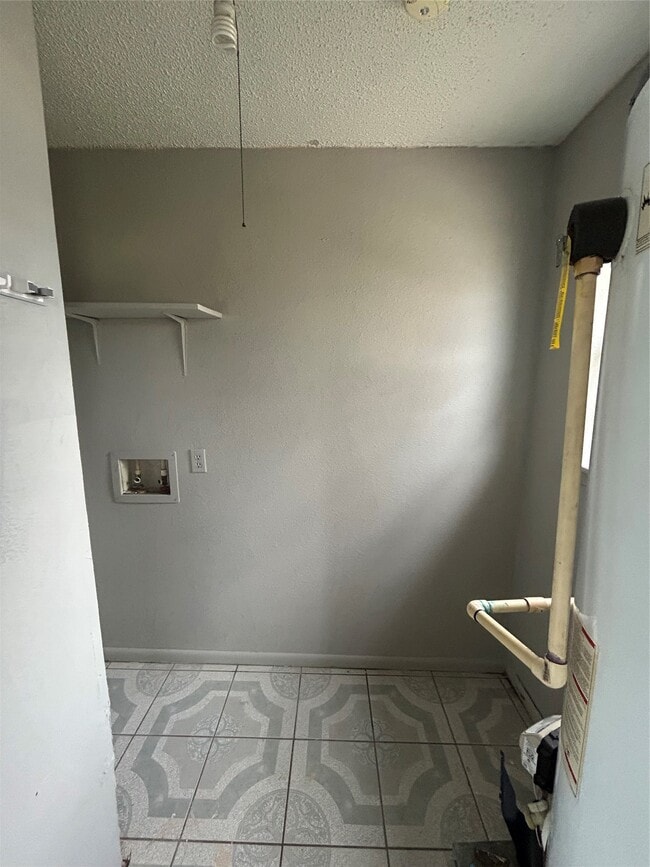 Building Photo - 1710 N Avenue H