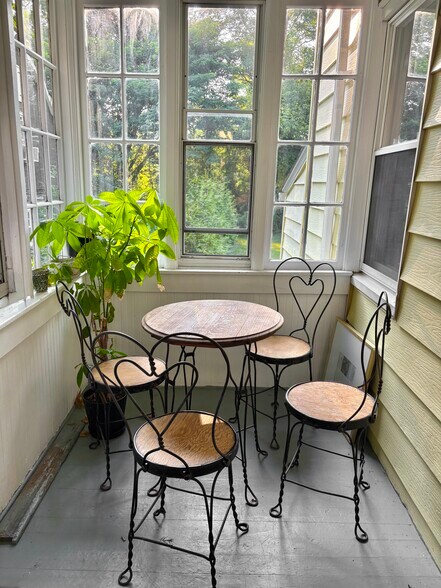 Porch - 251 E Rutland Rd