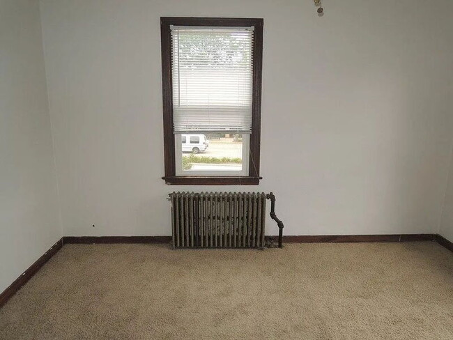 Building Photo - 1975 E Washington Ave