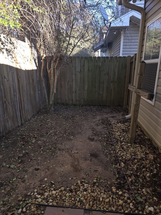 Building Photo - 108 Hidden Sunset Dr