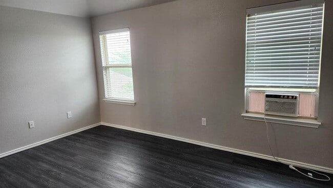 Building Photo - 256 Pebble Creek Ln