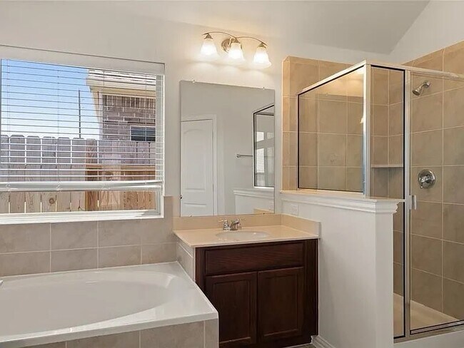 Building Photo - 6142 Thief River Fls Dr