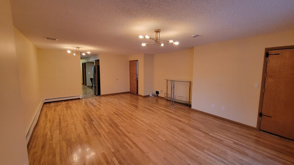 Building Photo - 213 69th St